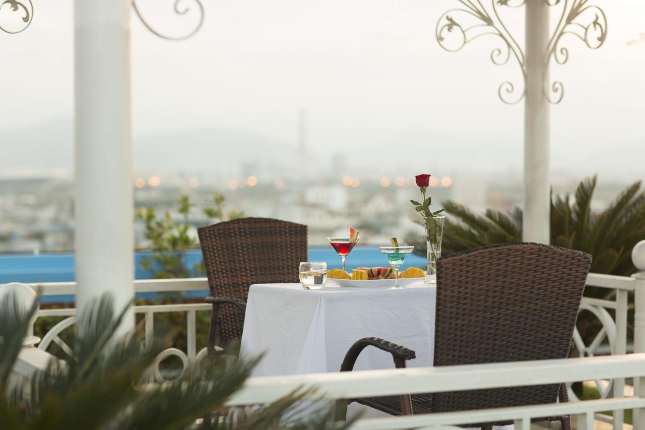 Le Indochina Hotel & Beach Da Nang City Buitenkant foto